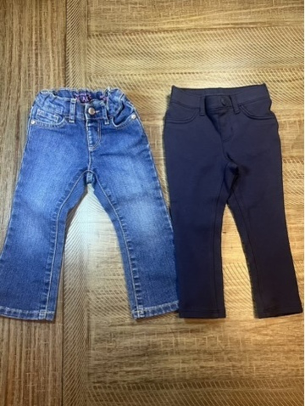 Children's Place bundle of jeans and navy pants Girls 2T